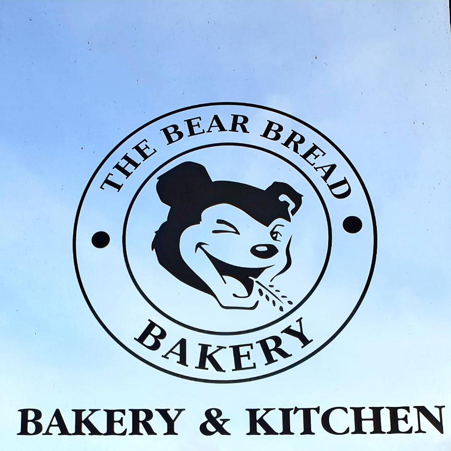 The Bear Bread Bakery: Boutique En-Suite with Bakery Breakfast in Colyton Exterior photo