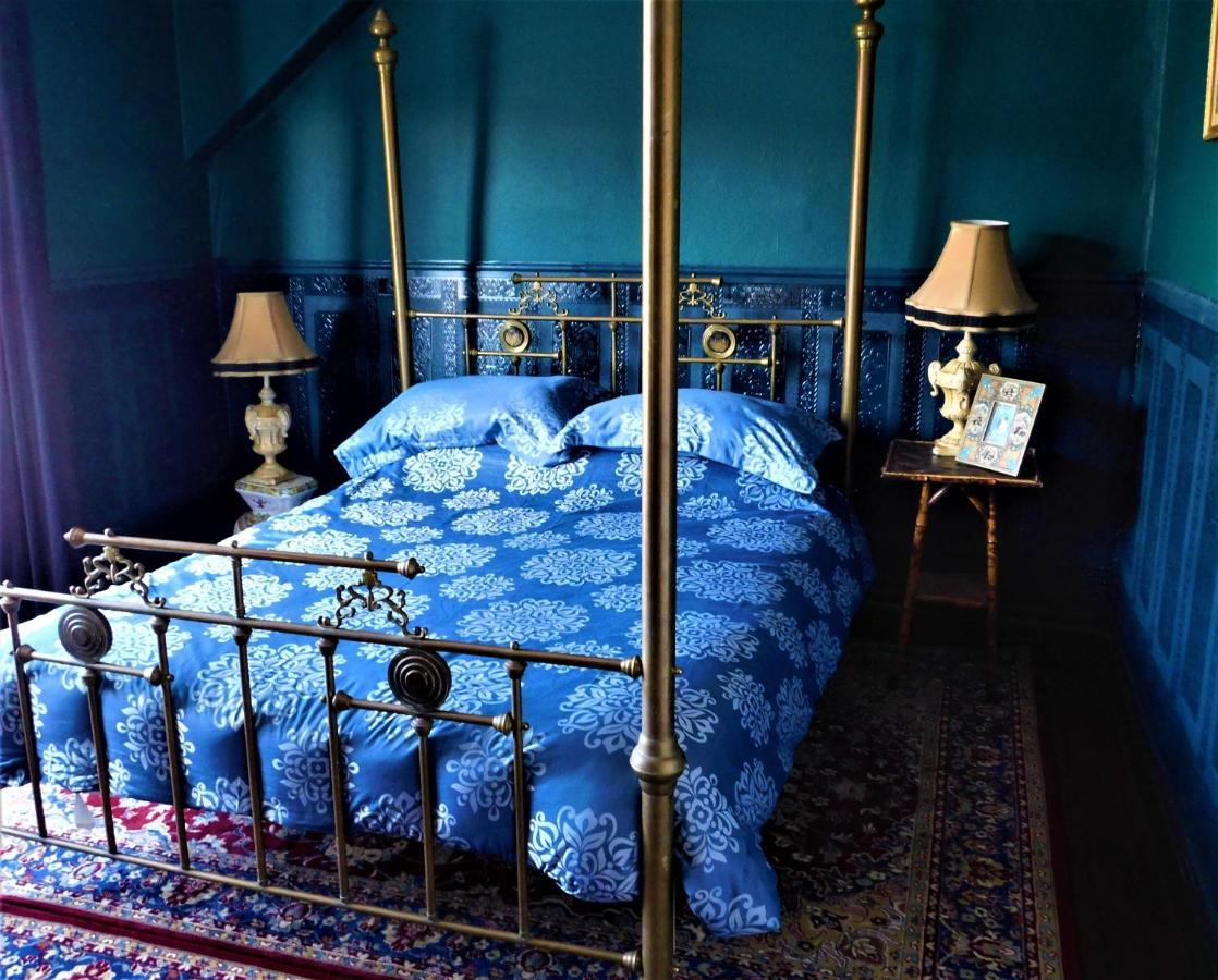 The Bear Bread Bakery: Boutique En-Suite with Bakery Breakfast in Colyton Exterior photo
