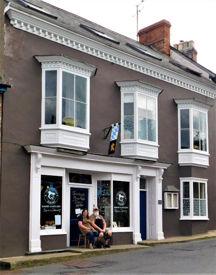 The Bear Bread Bakery: Boutique En-Suite with Bakery Breakfast in Colyton Exterior photo